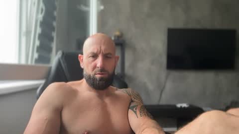 Thomas Fit online show from July 17, 2026, 5:47 am