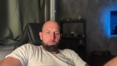 Thomas Fit online show from July 25, 2026, 9:01 pm