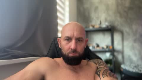 Thomas Fit online show from August 5, 2026, 12:52 pm