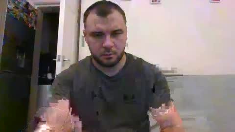 tommyy19901 online show from February 22, 2025, 6:52 pm