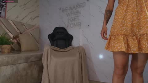 Snapshot of tomoe_b chatting on February 11, 2025, 3:29 am leyla online show from February 11, 2025, 3:29 am