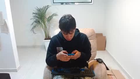 tomy337271 online show from December 22, 2025, 12:46 pm