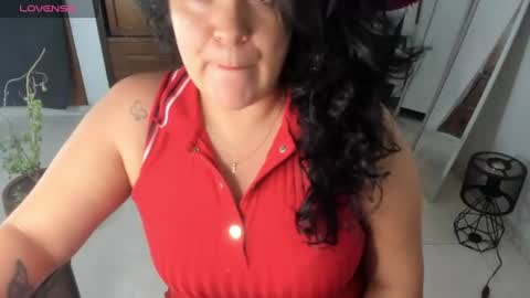 Snapshot of ton_amourrx chatting on July 26, 2026, 11:44 pm lady blue online show from July 26, 2026, 11:44 pm