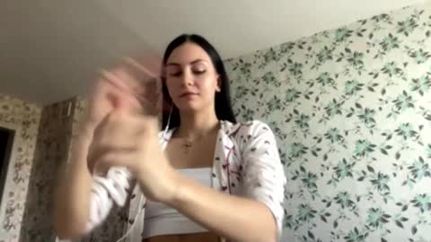 Snapshot of tonettesloss chatting on September 18, 2025, 3:30 am Selina online show from September 18, 2025, 3:30 am