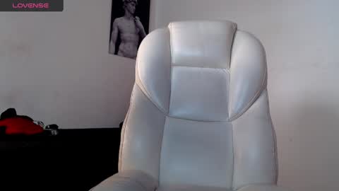 TONI BELMONT online show from January 12, 2025, 6:05 pm