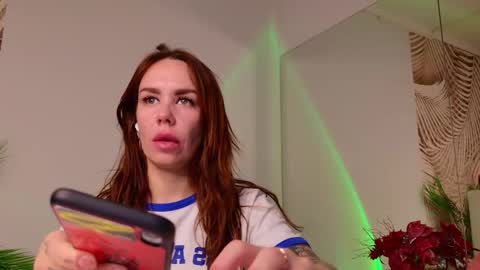 Anita online show from November 5, 2025, 10:48 am