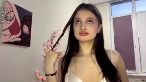 Nana and Sara online show from February 5, 2026, 10:42 am