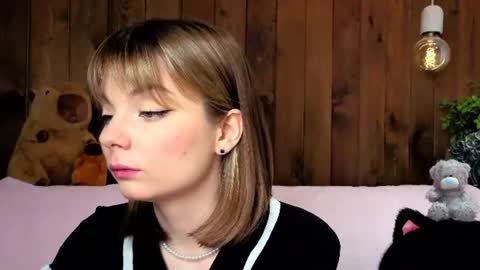 Melissa online show from June 13, 2026, 7:56 pm