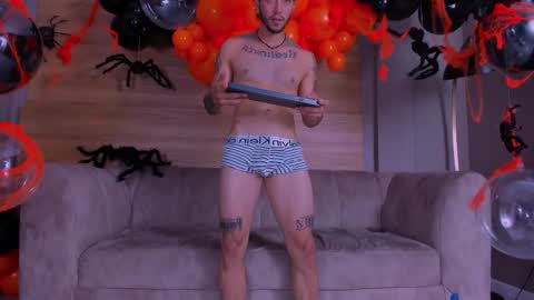 Snapshot of tonny__08 chatting on October 28, 2025, 1:47 pm Tonny online show from October 28, 2025, 1:47 pm