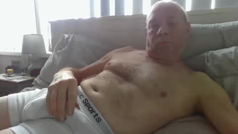 Snapshot of tony14712 chatting on February 5, 2025, 9:57 am tony14712 online show from February 5, 2025, 9:57 am