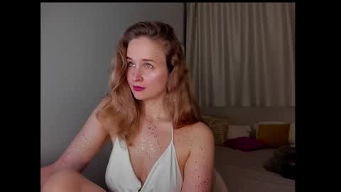 Snapshot of tony_and_alice chatting on December 24, 2024, 9:11 pm Tony and Alice online show from December 24, 2024, 9:11 pm