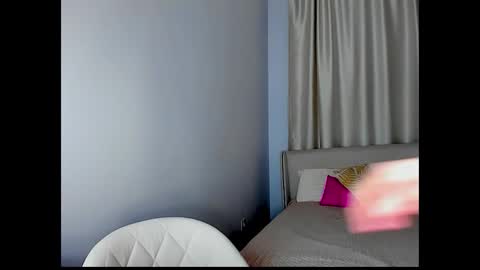 Snapshot of tony_and_alice chatting on December 15, 2025, 7:51 pm Tony and Alice online show from December 15, 2025, 7:51 pm