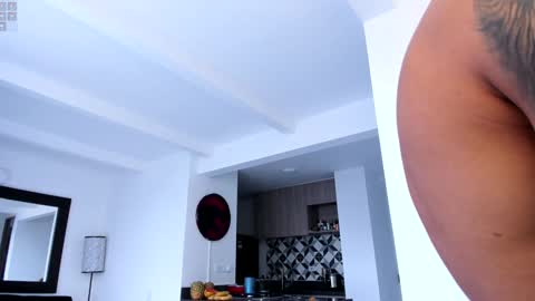 tony muscle1 online show from December 26, 2024, 10:20 pm