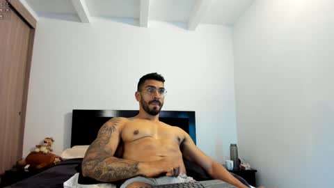 tony muscle1 online show from January 31, 2025, 1:11 am