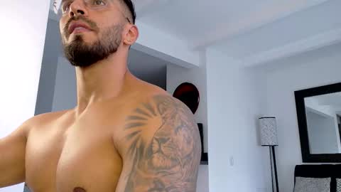 tony muscle1 online show from February 22, 2026, 9:13 pm