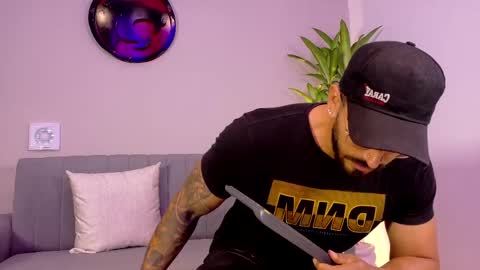 tony muscle1 online show from April 24, 2026, 7:27 pm