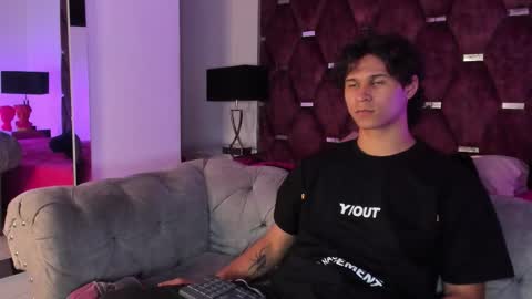 Tony Benedetti online show from December 22, 2025, 9:23 pm