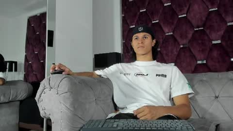 Snapshot of tonybenedetti chatting on May 17, 2026, 8:38 pm Tony Benedetti online show from May 17, 2026, 8:38 pm