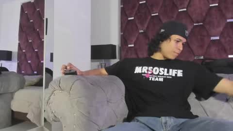 Snapshot of tonybenedetti chatting on June 1, 2026, 8:32 pm Tony Benedetti online show from June 1, 2026, 8:32 pm
