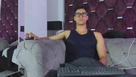 Snapshot of tonybenedetti chatting on June 8, 2026, 1:28 am Tony Benedetti online show from June 8, 2026, 1:28 am