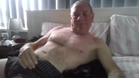 tonygibbson62 online show from June 6, 2026, 8:52 am