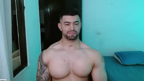 Snapshot of tonyking21 chatting on November 19, 2025, 10:32 pm ANTONY online show from November 19, 2025, 10:32 pm