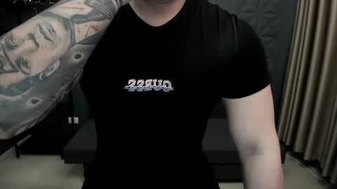 Snapshot of tonywilcoxx chatting on February 1, 2025, 12:26 pm TonyWilcox online show from February 1, 2025, 12:26 pm