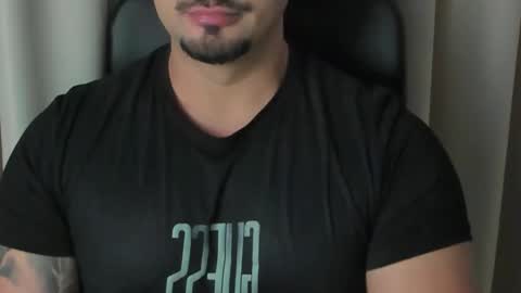 Snapshot of tonywilcoxx chatting on October 1, 2025, 5:46 am TonyWilcox online show from October 1, 2025, 5:46 am