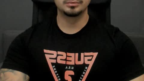 Snapshot of tonywilcoxx chatting on October 25, 2025, 5:04 am TonyWilcox online show from October 25, 2025, 5:04 am