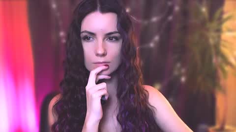 Elizabeth online show from December 31, 2024, 5:18 pm