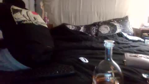 Snapshot of toochillcouple420 chatting on November 22, 2025, 3:49 am toochillcouple420 online show from November 22, 2025, 3:49 am