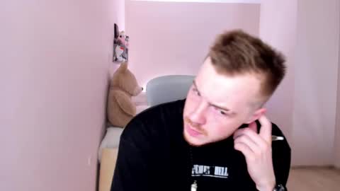 Snapshot of toohornyserj chatting on March 11, 2025, 9:37 pm toohornyserj online show from March 11, 2025, 9:37 pm