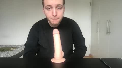 Max online show from February 28, 2026, 12:28 pm