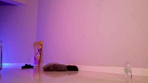 Come find me on Fansly  online show from February 26, 2025, 5:39 pm