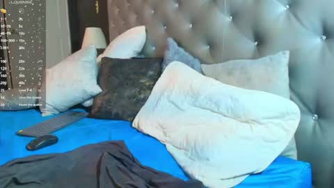 Snapshot of toower_ chatting on June 20, 2026, 9:23 am T O W E R online show from June 20, 2026, 9:23 am