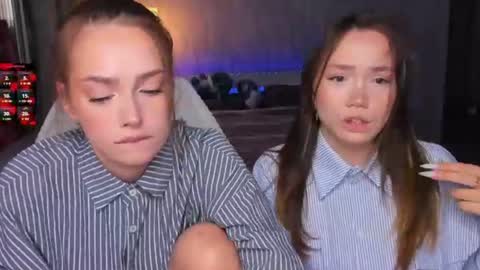 Snapshot of top_twins chatting on July 16, 2026, 4:46 pm Yara online show from July 16, 2026, 4:46 pm
