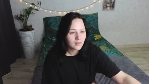 Snapshot of tori_sweet_tori chatting on June 14, 2026, 2:24 am Tori online show from June 14, 2026, 2:24 am