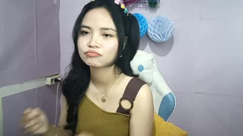 Snapshot of toshikoseaforth chatting on June 3, 2026, 2:33 pm Emma online show from June 3, 2026, 2:33 pm