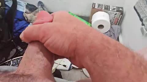 Snapshot of tossmysalad20 chatting on April 2, 2026, 12:47 pm tossmysalad20 online show from April 2, 2026, 12:47 pm