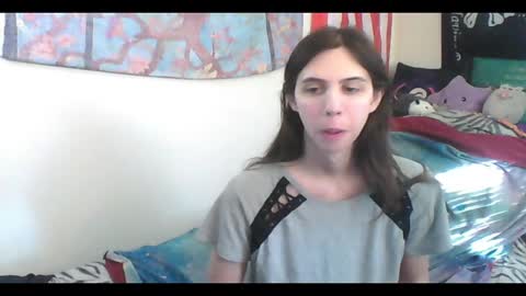 Luna online show from September 18, 2025, 8:55 pm