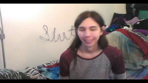 Luna online show from October 4, 2025, 2:09 am