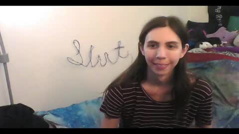 Luna online show from October 8, 2025, 2:09 am