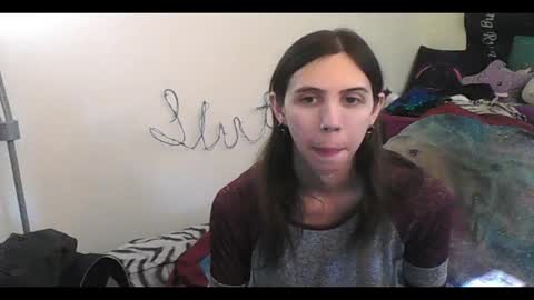 Luna online show from October 8, 2025, 8:39 pm