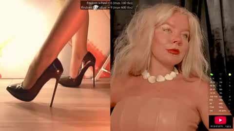 Snapshot of totally_spy chatting on June 27, 2026, 11:15 am Madam Viktoria Vacation in Portugal 2811 - 0412 online show from June 27, 2026, 11:15 am