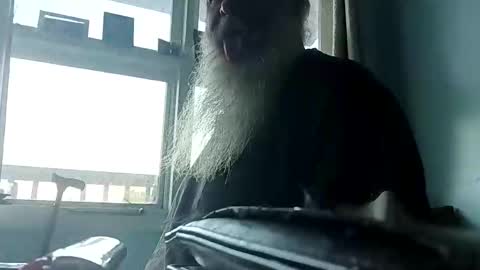 totallyawesome_65 online show from October 21, 2025, 9:59 pm