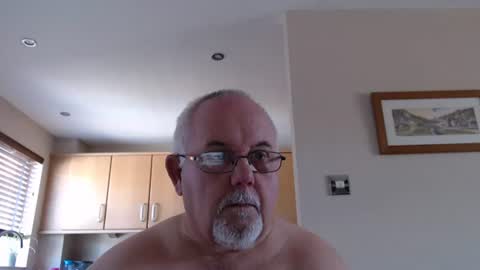 Snapshot of touchwood25 chatting on June 13, 2026, 12:36 pm TOUCHWOOD25 online show from June 13, 2026, 12:36 pm
