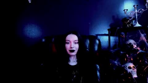 toxicdomme online show from March 25, 2026, 7:09 pm