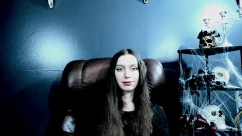 toxicdomme online show from April 29, 2026, 6:25 pm