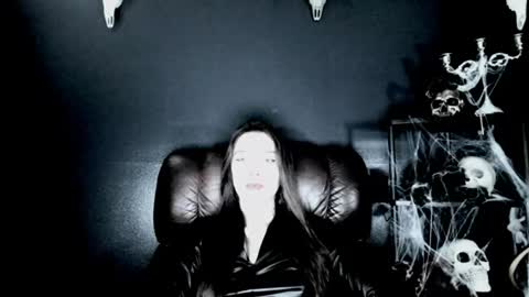 toxicdomme online show from August 5, 2026, 5:27 pm
