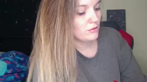 Snapshot of toxiclilly chatting on December 7, 2024, 8:22 am Lilly Miss Mistress Goddess Maam Queen Boss online show from December 7, 2024, 8:22 am